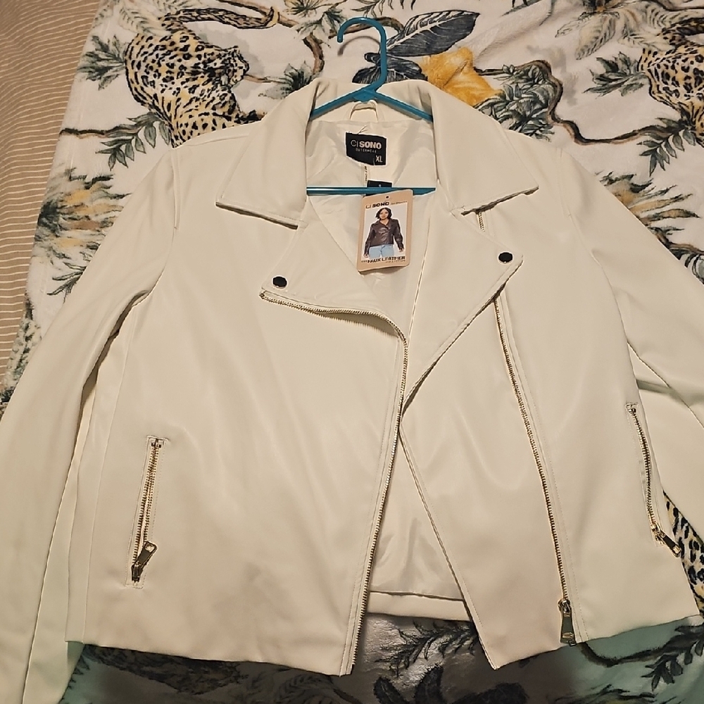 Ci Sono White Leather Moto Jacket Asymmetrical Design